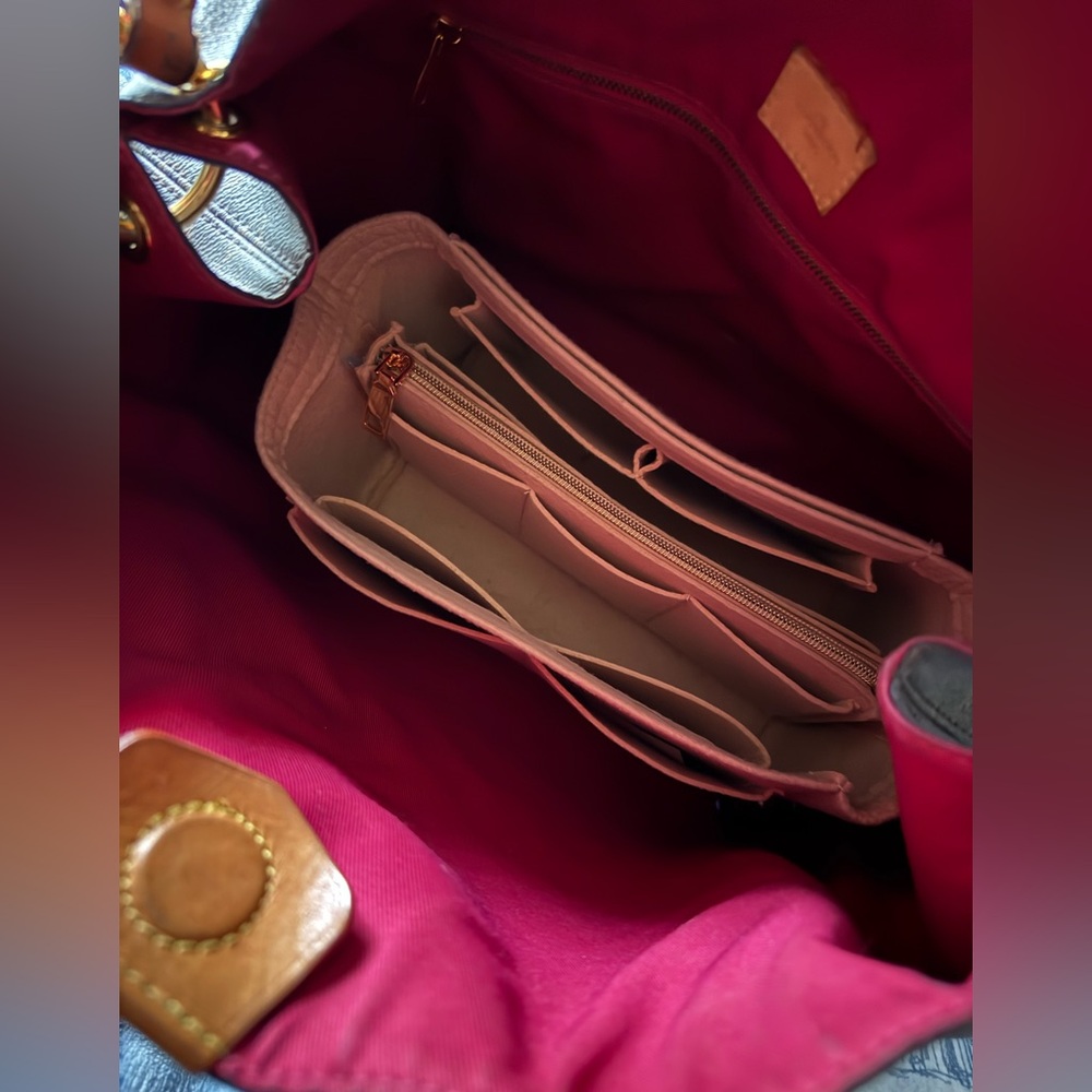 Louis Vuitton Brown and Red Shoulder Bag - Picture 11 of 11